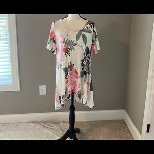 Voll tunic NWOT size small